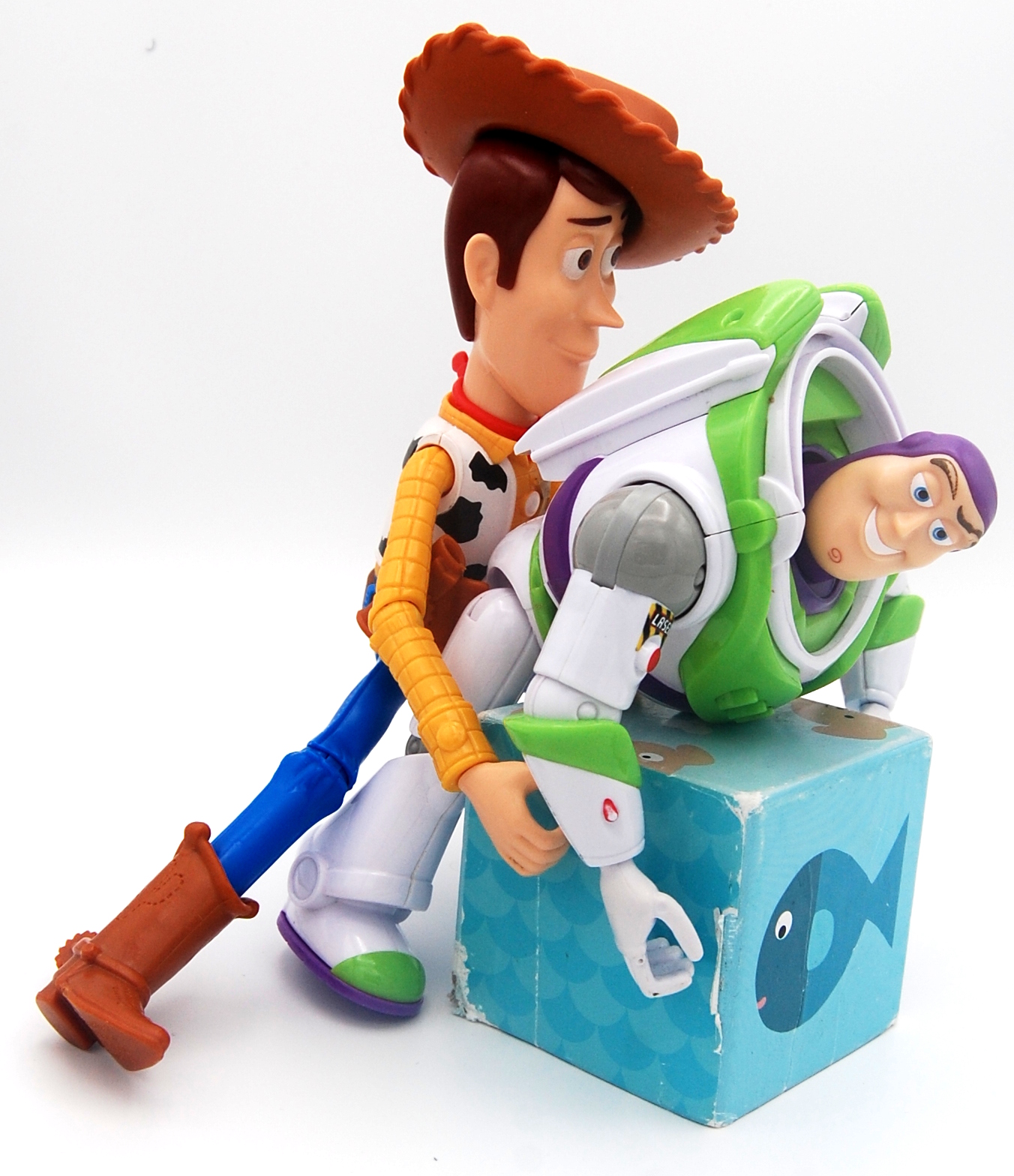 woody buzz having sex over a block 3