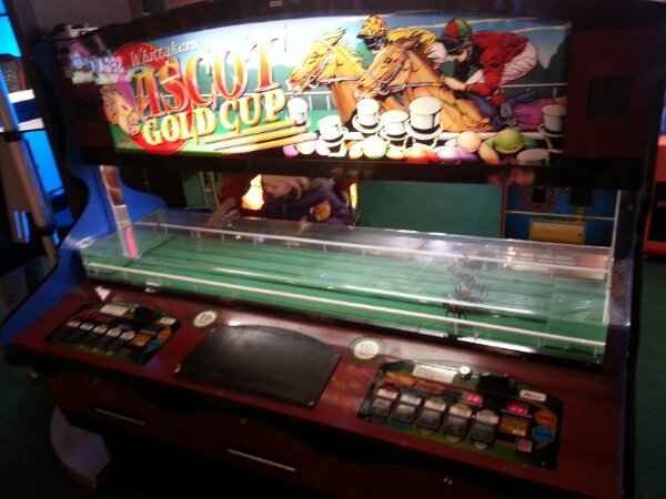 horse racing arcade game